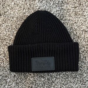 Coach Classic Black Ribbed Tonal Patch Beanie- worn 1 time